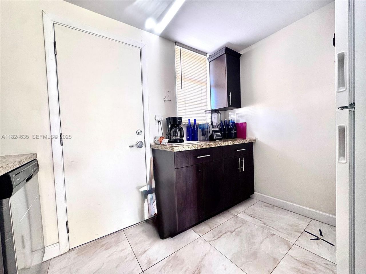 2930 Point East Dr, Unit E309, Aventura, FL 33160 Photo