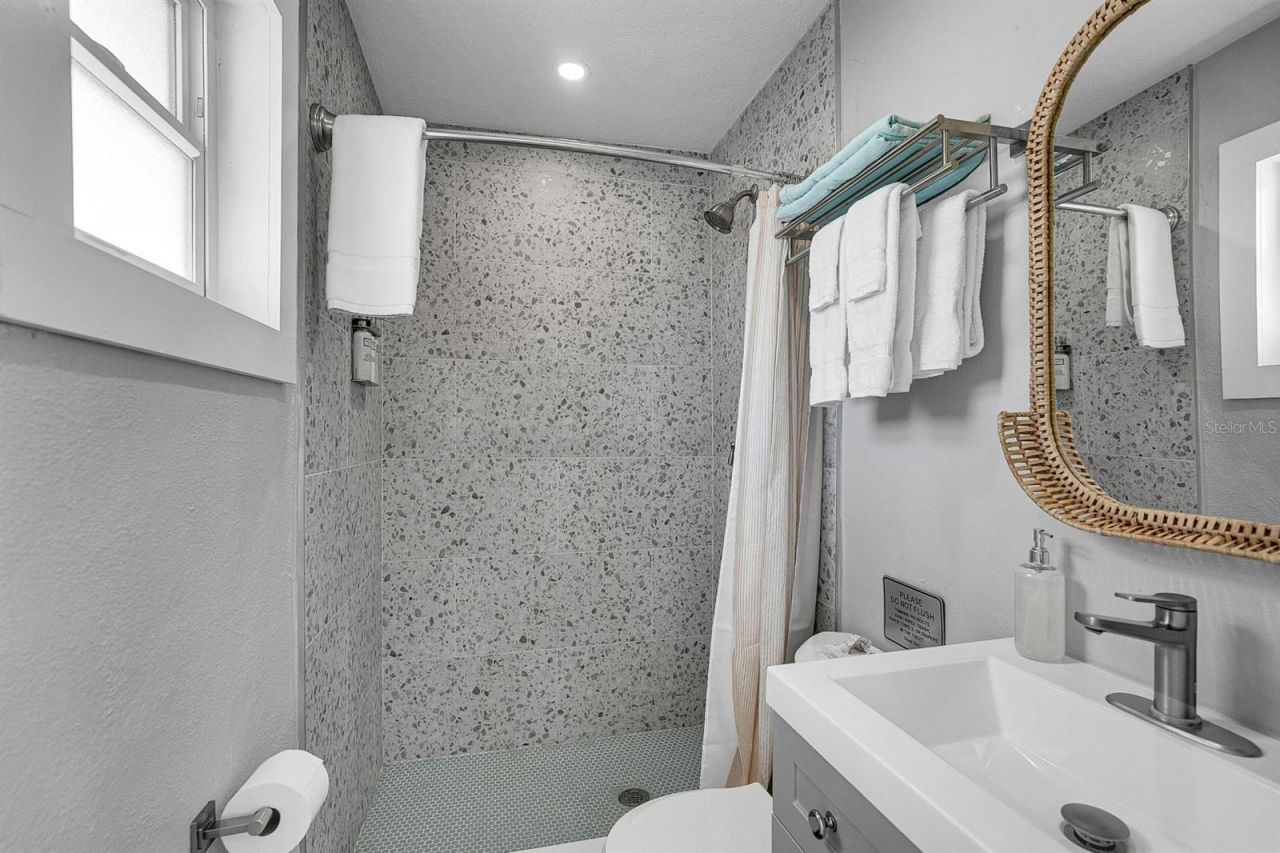 122 Coral Avenue, Redington Shores, FL 33708 Photo