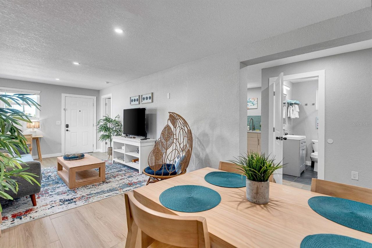 122 Coral Avenue, Redington Shores, FL 33708 Photo