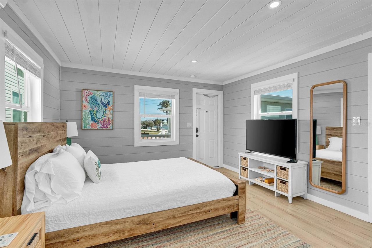 122 Coral Avenue, Redington Shores, FL 33708 Photo