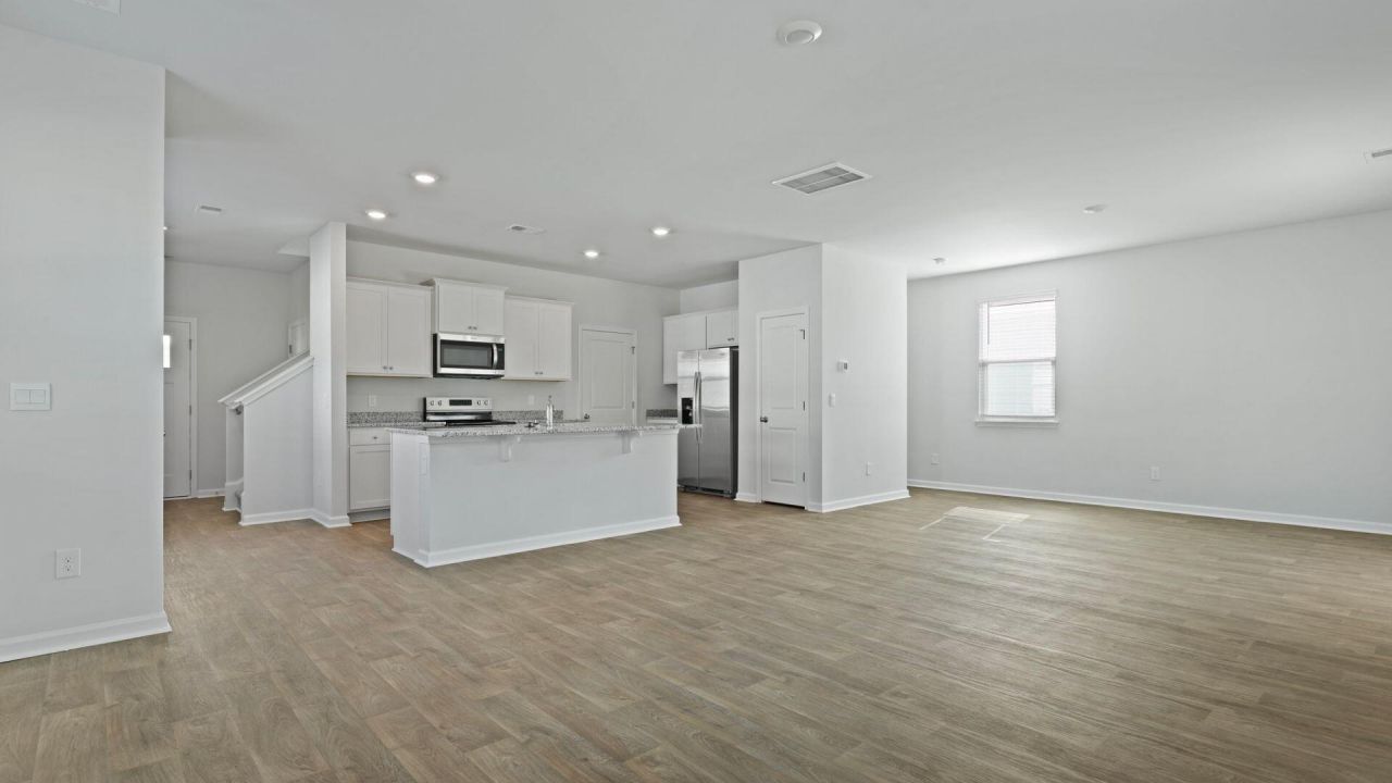 1052 Mulligan Drive Photo 8