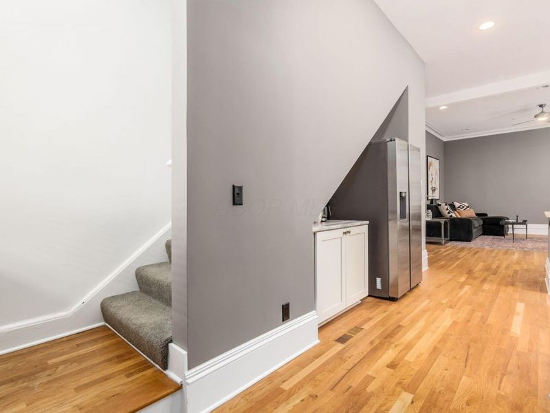 390 E Town Street, Unit 1/2, Columbus, OH 43215 Photo 3