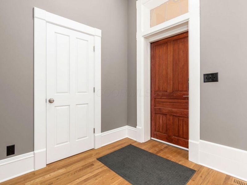 390 E Town Street, Unit 1/2, Columbus, OH 43215 Photo 4