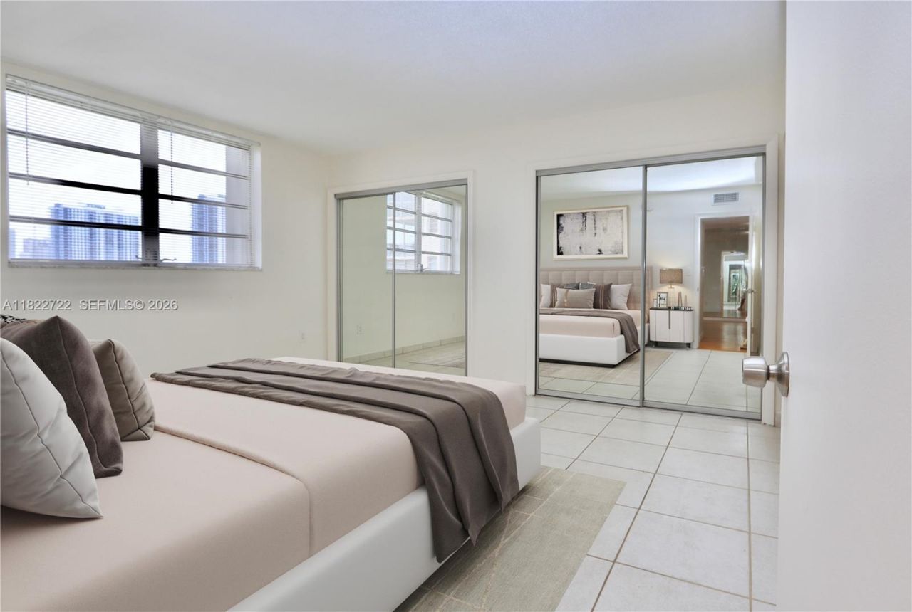 2920 Point East Dr, Unit N208, Aventura, FL 33160 Photo