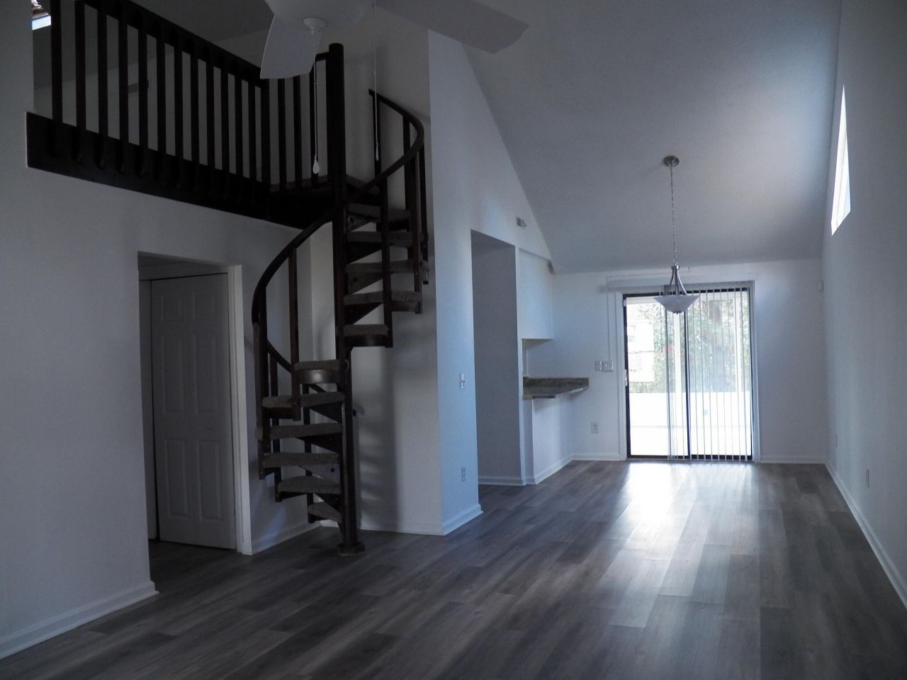 105 Commons Way Photo 26