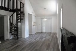 105 Commons Way photo 4