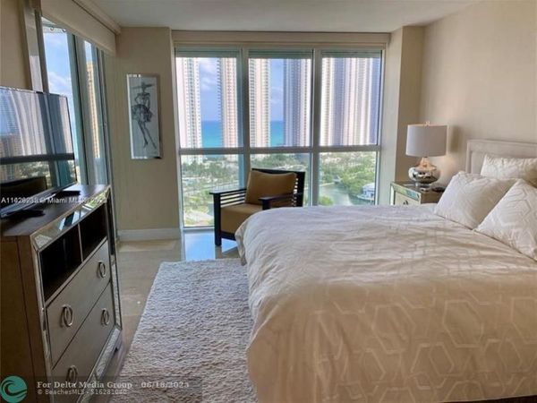 16500 Collins Ave, Unit 2052, Sunny Isles Beach, FL 33160