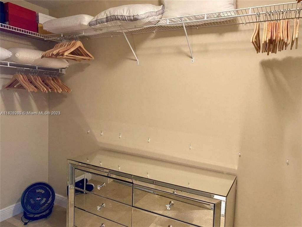 16500 Collins Avenue, Unit 2052, Sunny Isles Beach, FL 33160 Photo