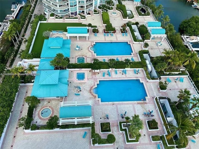 16500 Collins Avenue, Unit 2052, Sunny Isles Beach, FL 33160 Photo