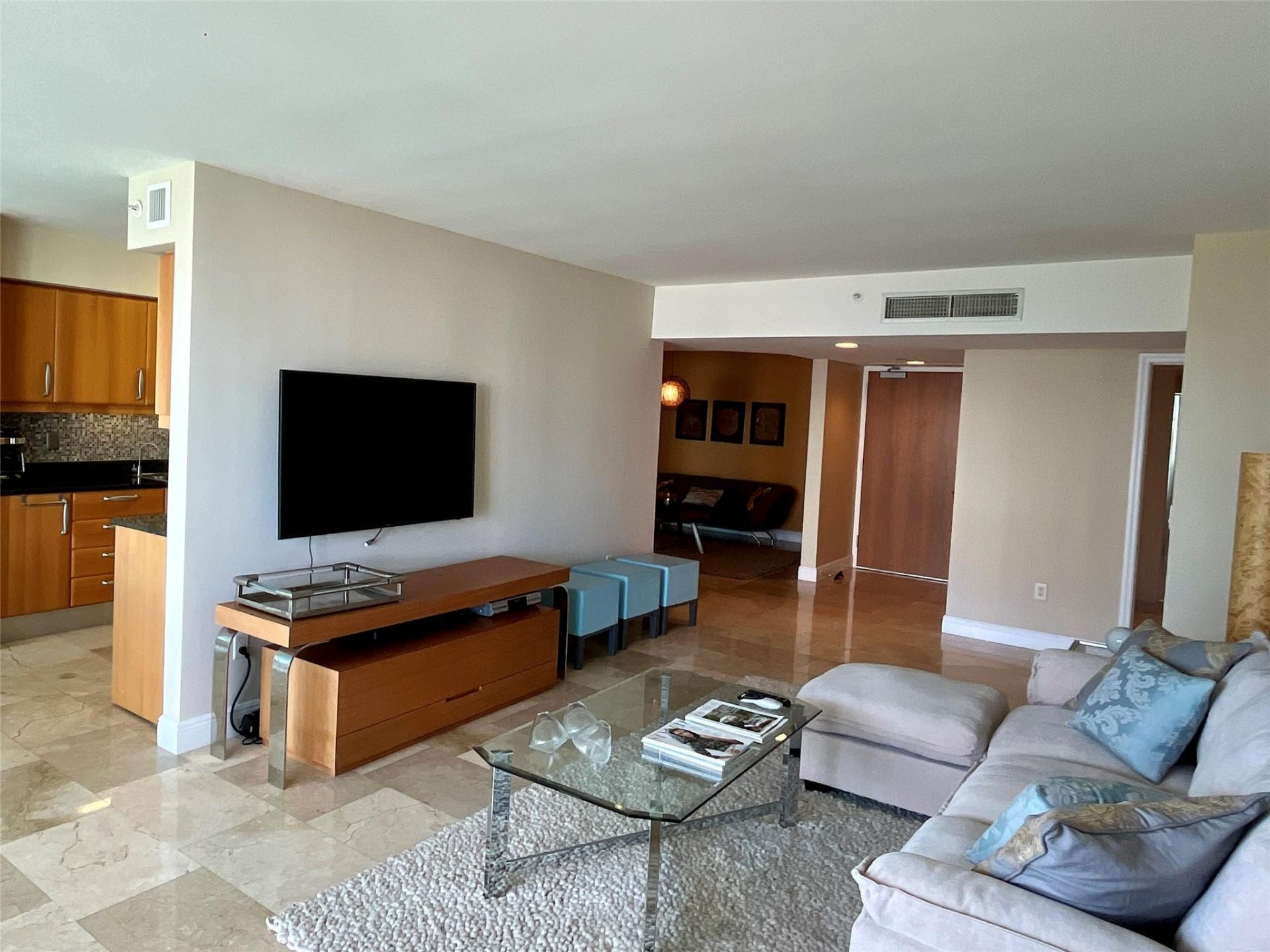 16500 Collins Avenue, Unit 2052, Sunny Isles Beach, FL 33160 Photo