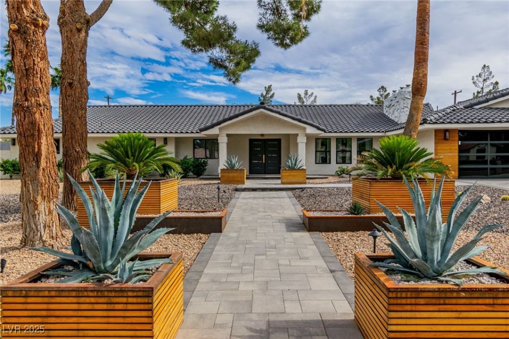 3189 Montecito Drive, Las Vegas, NV 89120 Main Photo
