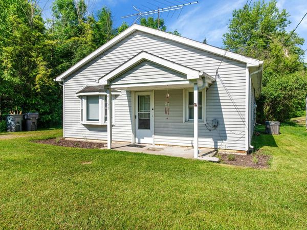 4195 Forest Street, Leonard, MI 48367