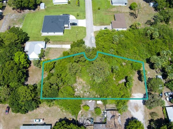 4120 47th Place, Vero Beach, FL 32967