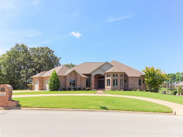 2911 ridgepointe, Jonesboro, AR 72404