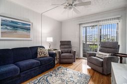 9501 Shore Dr. photo 4