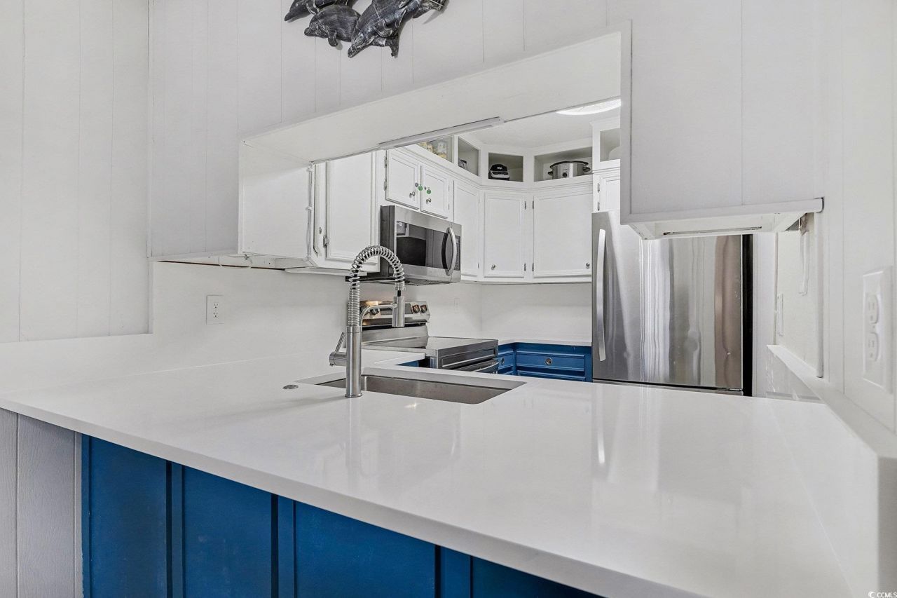 9501 Shore Dr. Photo 8