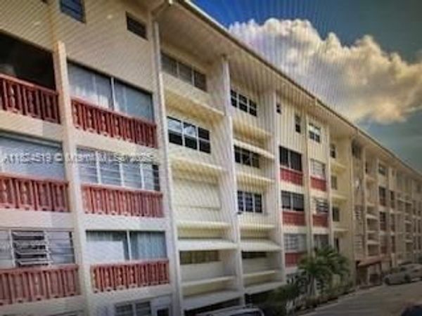 215 SE 3rd Ave, Unit 307B, Hallandale Beach, FL 33009