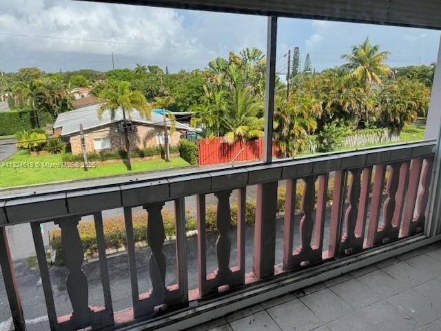 215 SE 3rd Ave, Unit 307B, Hallandale Beach, FL 33009 Photo