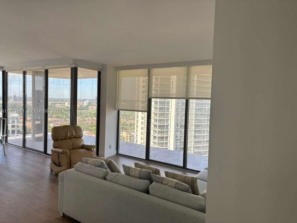 19355 Turnberry Way, Unit 19D, Aventura, FL 33180