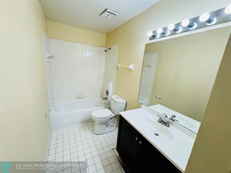 3449 NW 44th Street, Unit 202, Lauderdale Lakes, FL 33309 Photo