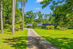 1032 Chelsey Circle photo 4