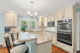 1032 Chelsey Circle photo 4