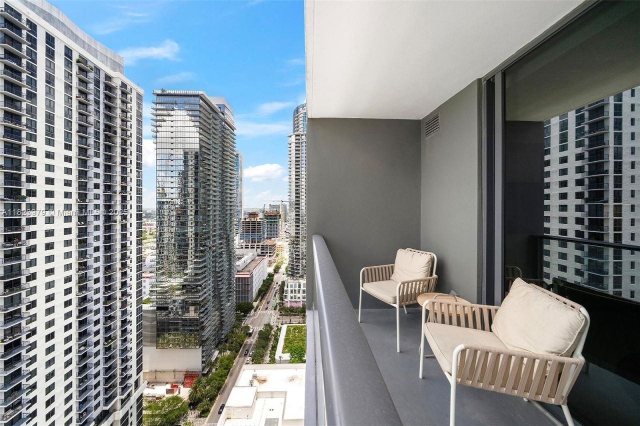 601 NE 1st Ave, Unit 2703, Miami, FL 33132 Photo