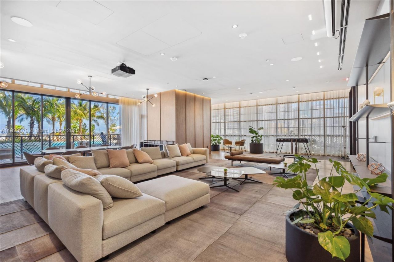 601 NE 1st Ave, Unit 2703, Miami, FL 33132 Photo