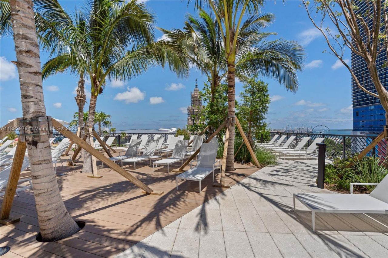 601 NE 1st Ave, Unit 2703, Miami, FL 33132 Photo