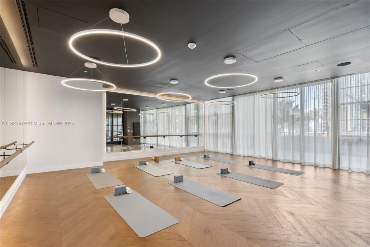 601 NE 1st Ave, Unit 2703, Miami, FL 33132 Photo