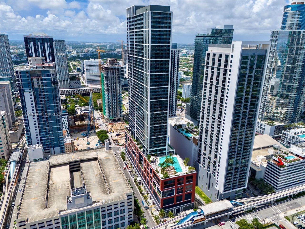 601 NE 1st Ave, Unit 2703, Miami, FL 33132 Photo