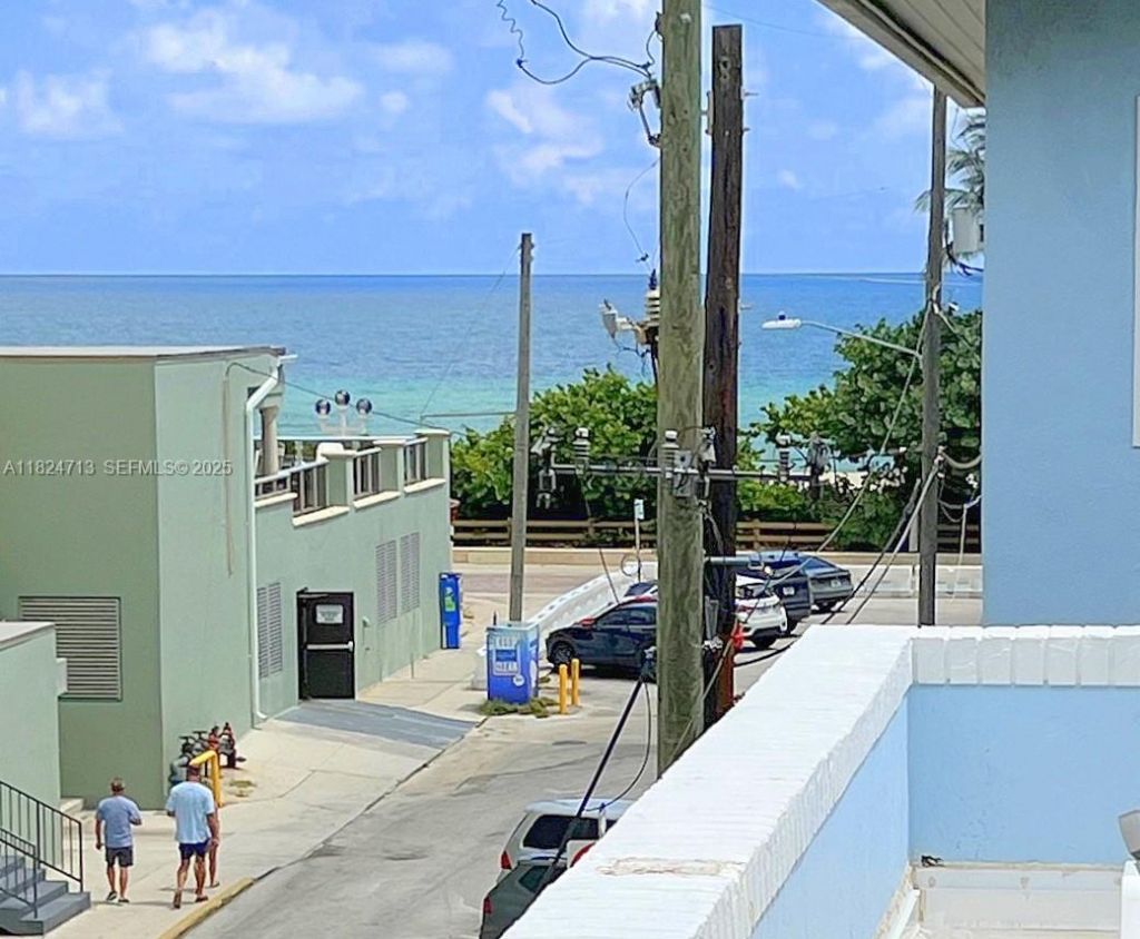 326 Harrison St, Unit 303A, Hollywood, FL 33019 Photo