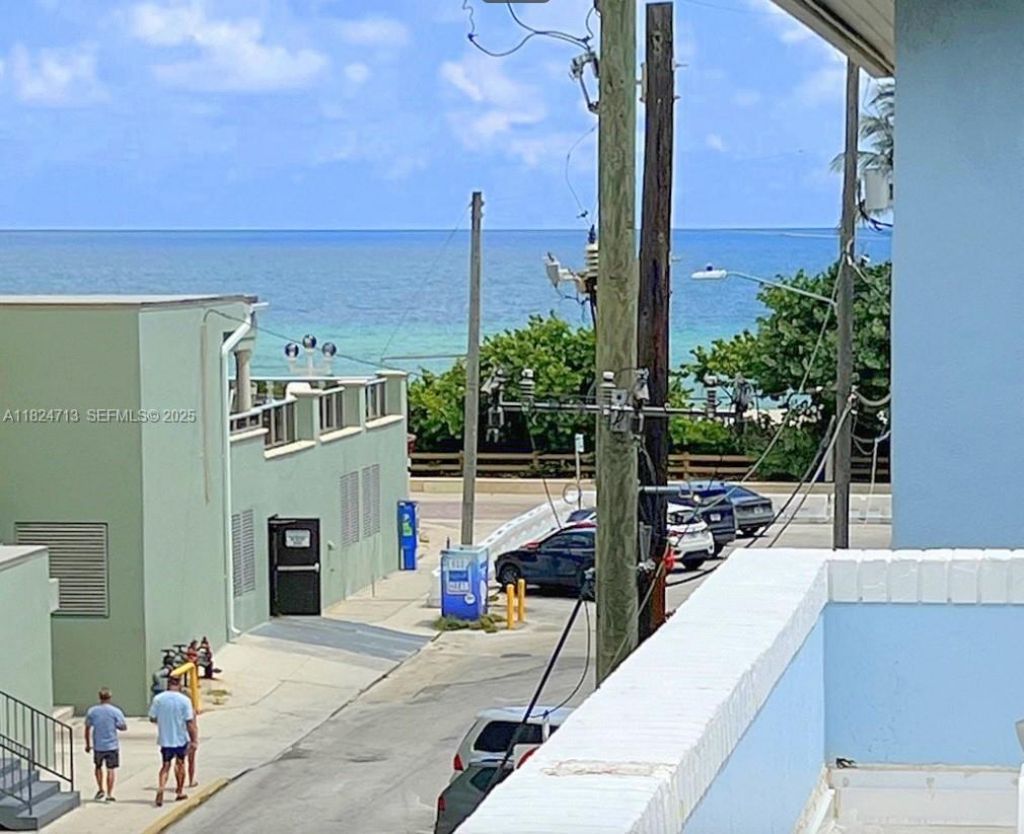 326 Harrison St, Unit 303A, Hollywood, FL 33019 Photo