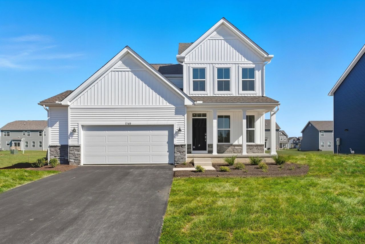 1749 Stinson Way, Delaware, OH 43015 Main Photo