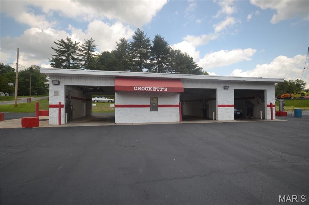 9509 Saint Clair Avenue, Fairview Heights, IL 62208 Main Photo