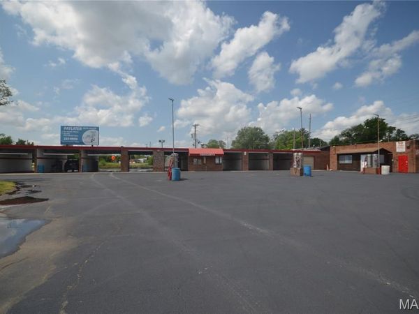 2205 Camp Jackson Road, Cahokia, IL 62206