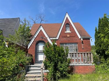 14953 Pinehurst Street, Detroit, MI 48238