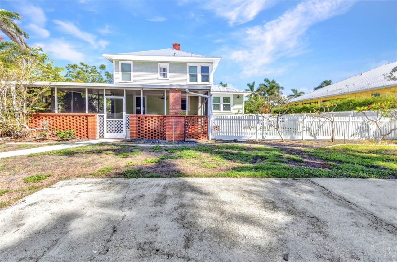 415 W Marion Avenue, Punta Gorda, FL 33950 Photo