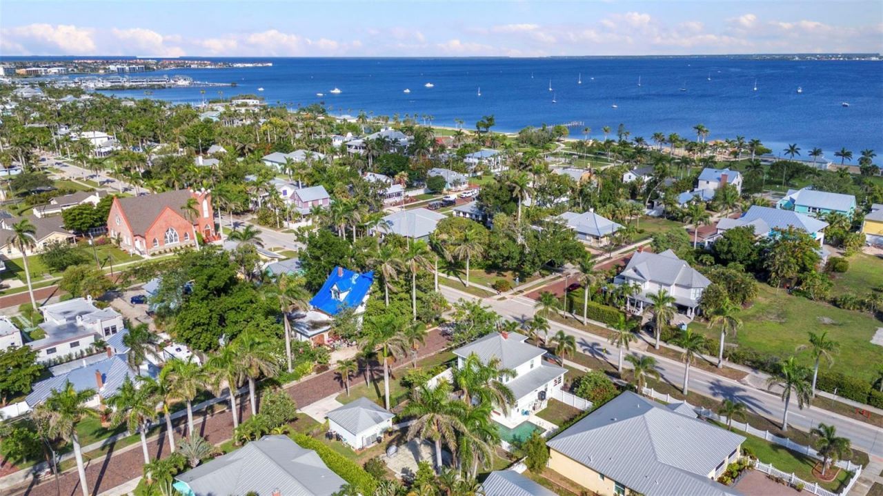 415 W Marion Avenue, Punta Gorda, FL 33950 Photo