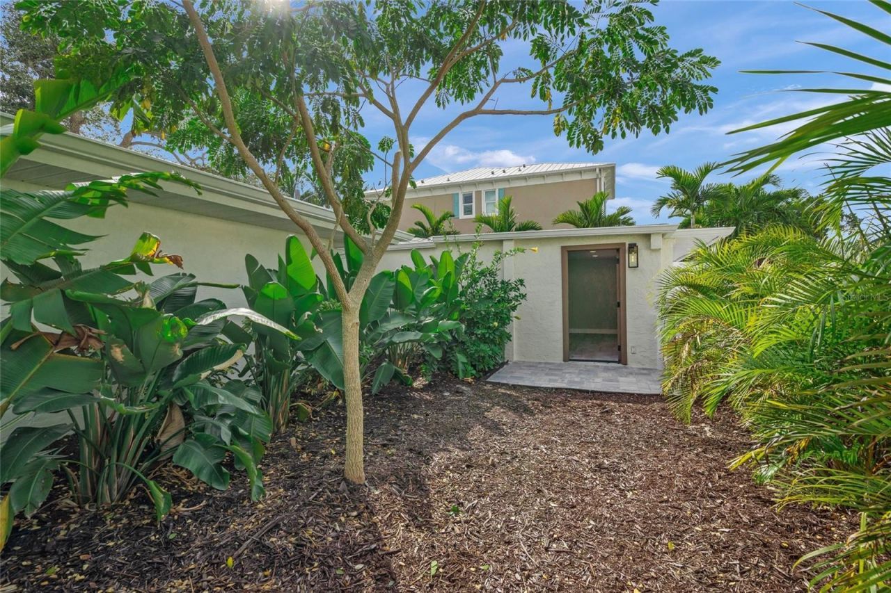 1240 Solitude Lane, Sarasota, FL 34242 Photo