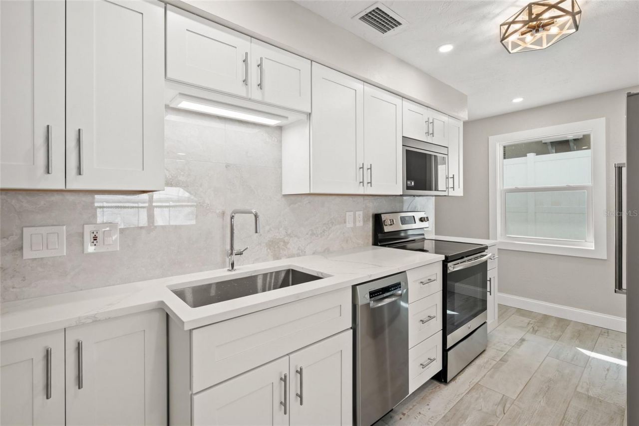 1240 Solitude Lane, Sarasota, FL 34242 Photo