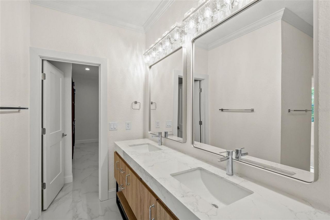 1240 Solitude Lane, Sarasota, FL 34242 Photo