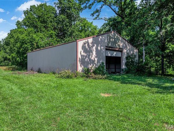 671 Birkhead Road, Winfield, MO 63389