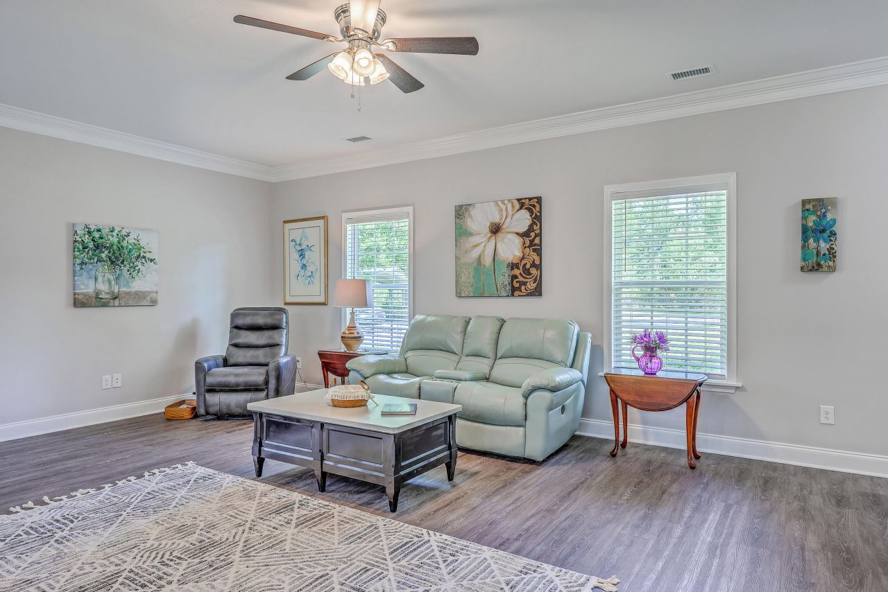 326 Turner Lane Photo 4