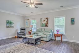 326 Turner Lane photo 4