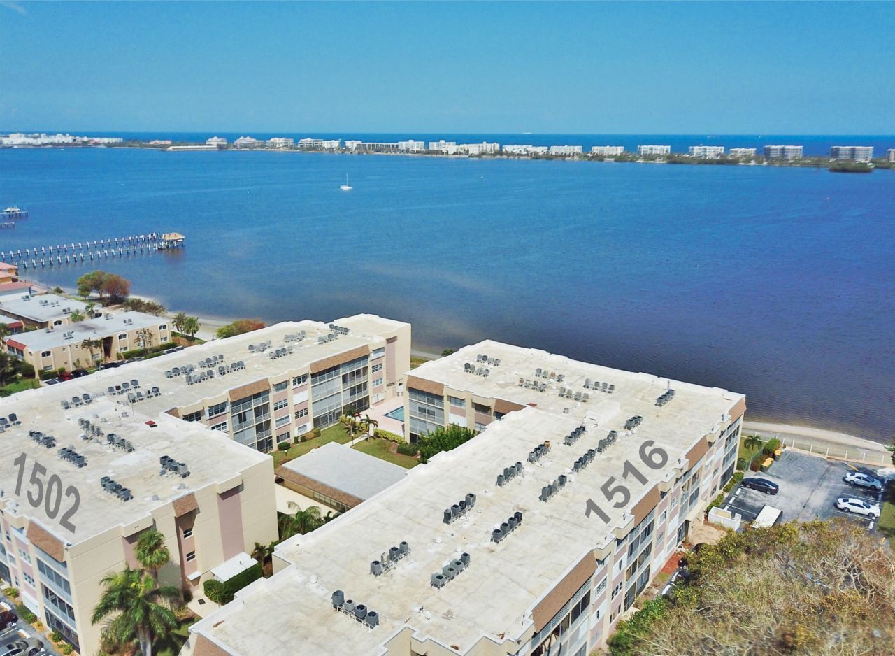 1516 S Lakeside Drive, Unit 205, Lake Worth Beach, FL 33460 Photo