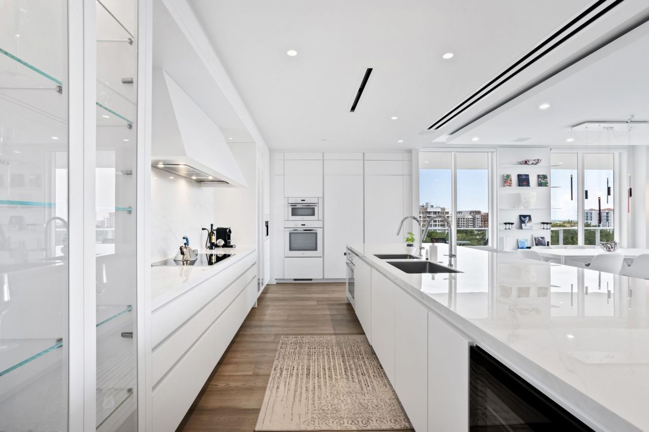 200 SE Mizner Boulevard, Unit 717, Boca Raton, FL 33432 Photo