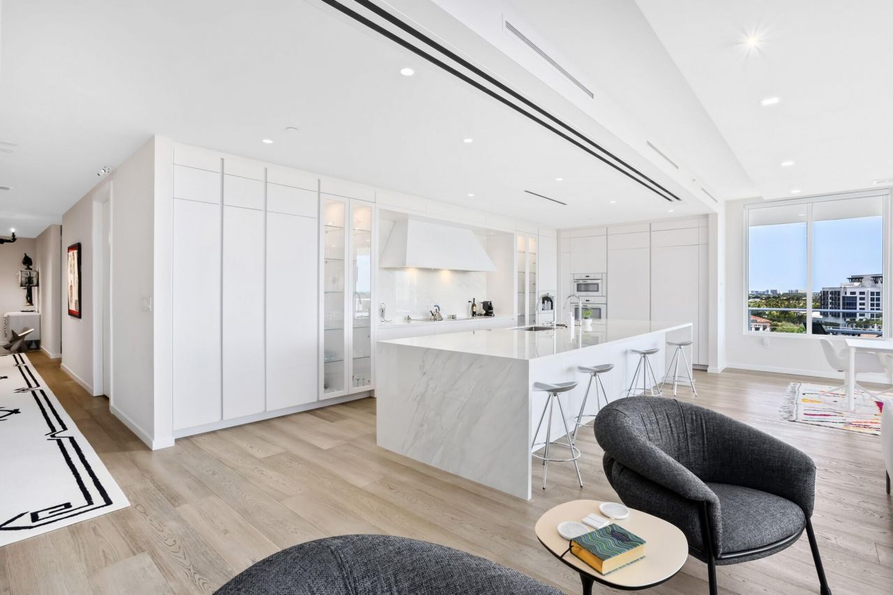 200 SE Mizner Boulevard, Unit 717, Boca Raton, FL 33432 Photo