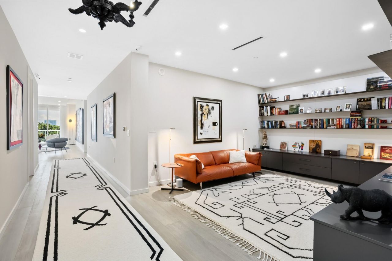 200 SE Mizner Boulevard, Unit 717, Boca Raton, FL 33432 Photo