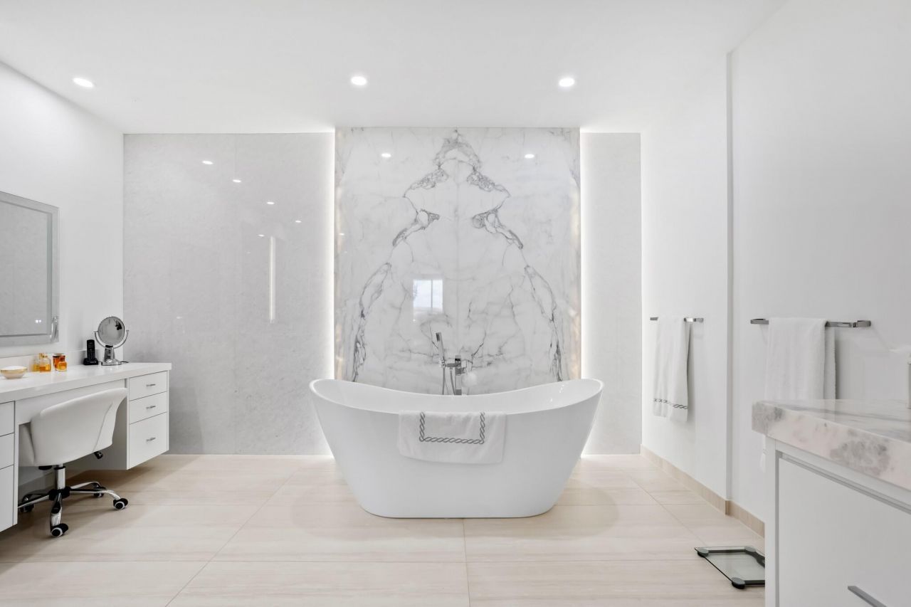 200 SE Mizner Boulevard, Unit 717, Boca Raton, FL 33432 Photo